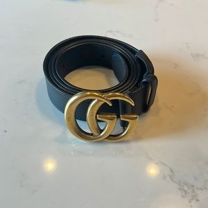 Gucci Black Leather Double G Buckle Belt